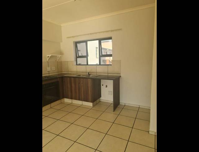 2 BEDROOM PROPERTY TO RENT IN SUNNINGHILL